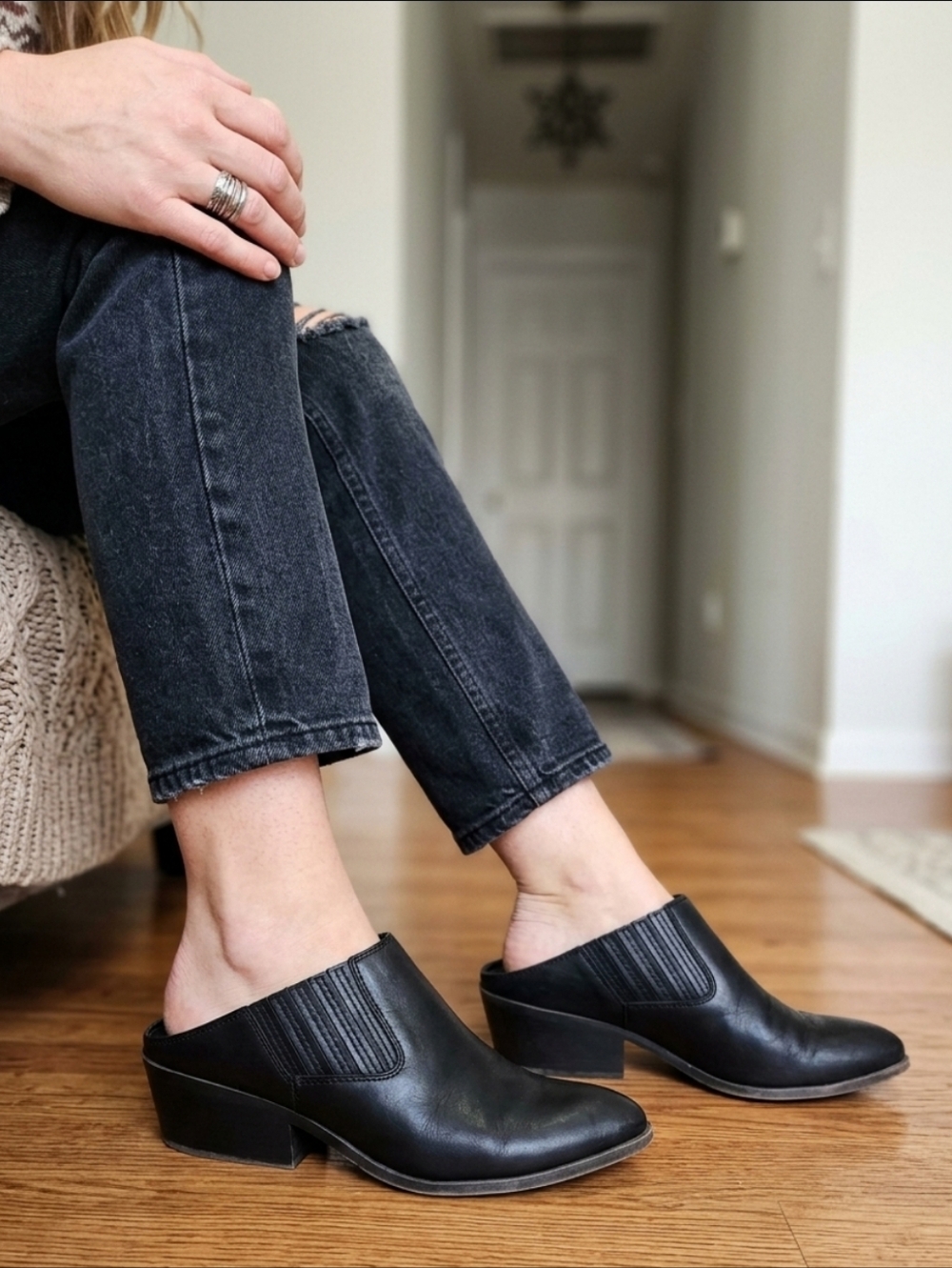 Frye Roxie Mules Slip On Black Leather Western Boho 8.5